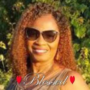 Meet your Posher, Denise